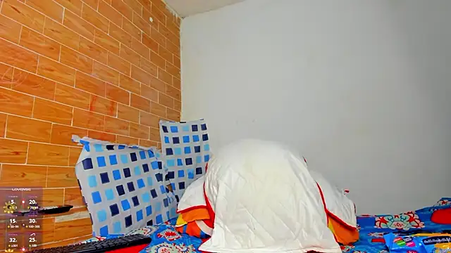 yonsol abril online show from February 2025 04:50:02 PM