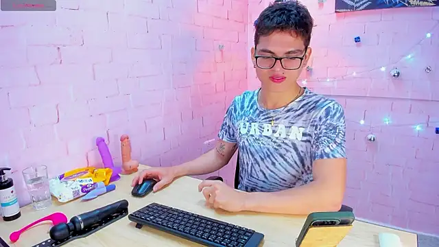 JACK BLOSSOM  online show from December 2024 12:01:02 PM