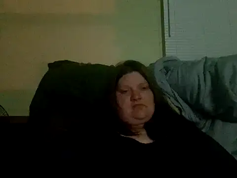 chrissybear84 online show from March 2026 11:13:01 AM