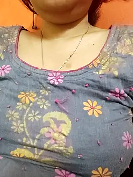 Snapshot of sunita-doll chatting on March 2025 08:45:01 AM sunita-doll online show from March 2025 08:45:01 AM