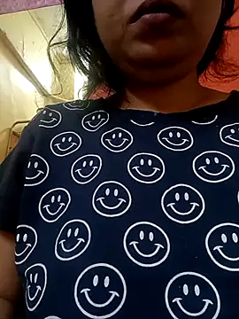 Snapshot of sunita-doll chatting on November 2025 01:27:02 AM sunita-doll online show from November 2025 01:27:02 AM