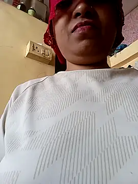 Snapshot of sunita-doll chatting on March 2026 08:43:01 AM sunita-doll online show from March 2026 08:43:01 AM