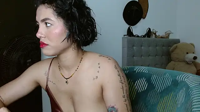 Snapshot of Sexy_Lia_ chatting on April 2026 01:58:02 AM Sexy Lia online show from April 2026 01:58:02 AM