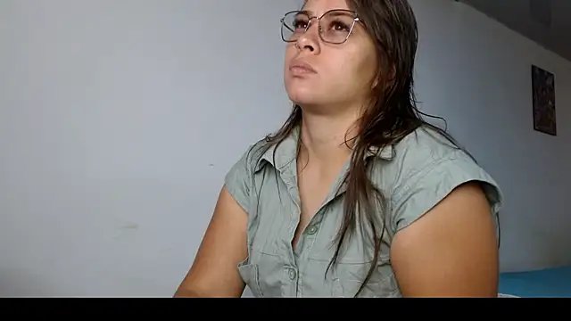 Snapshot of Paloma_Desire chatting on November 2025 01:00:02 PM Paloma Desire online show from November 2025 01:00:02 PM