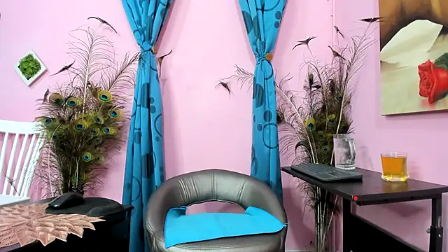 miss--flora online show from September 2025 03:06:01 PM