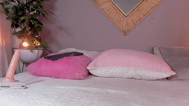 bella arias online show from December 2024 01:26:02 AM