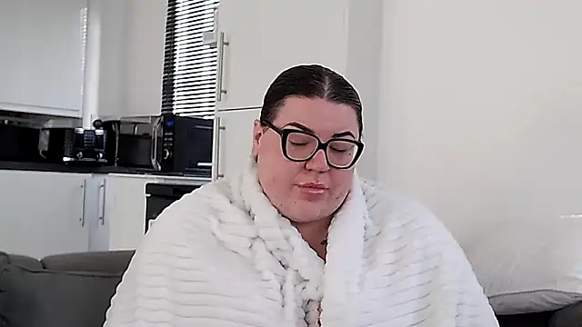 StrawberrySexx online show from December 2024 01:32:02 PM