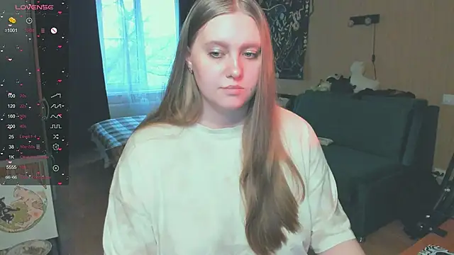 Snapshot of Alice_Dreamgirl_ chatting on October 2025 12:11:01 PM Alice Dreamgirl online show from October 2025 12:11:01 PM