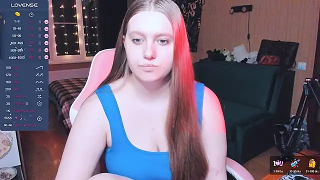 Snapshot of Alice_Dreamgirl_ chatting on November 2025 01:59:02 PM Alice Dreamgirl online show from November 2025 01:59:02 PM