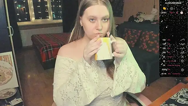 Snapshot of Alice_Dreamgirl_ chatting on December 2025 01:40:02 PM Alice Dreamgirl online show from December 2025 01:40:02 PM