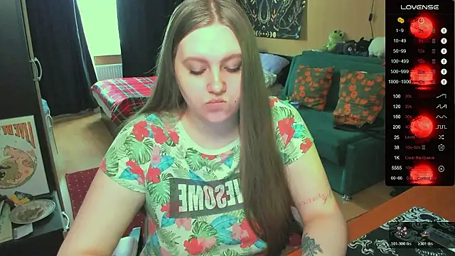 Snapshot of Alice_Dreamgirl_ chatting on February 2026 11:08:01 AM Alice Dreamgirl online show from February 2026 11:08:01 AM