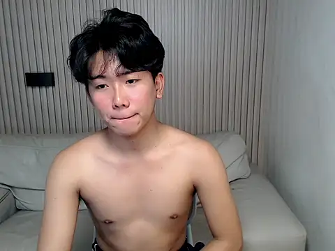 dangerzone0122 online show from April 2026 07:40:02 PM