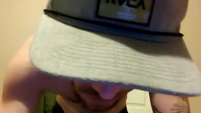 Huntzg23 online show from November 2025 02:36:01 AM