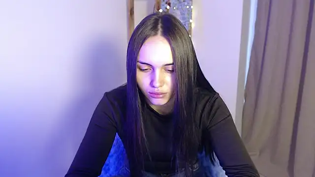 IrinaShayk18 online show from December 2024 07:24:01 AM