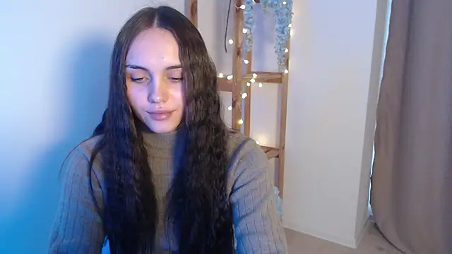 IrinaShayk18 online show from December 2024 11:17:02 AM