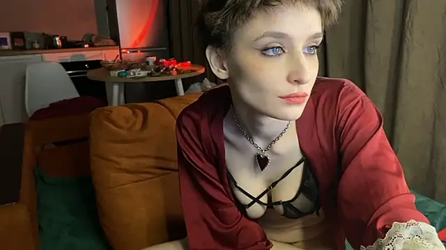 Snapshot of Cristmass_princess chatting on February 2025 04:34:01 AM Cristmass princess online show from February 2025 04:34:01 AM