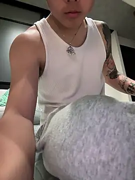 kuma0908 online show from April 2026 10:19:02 AM