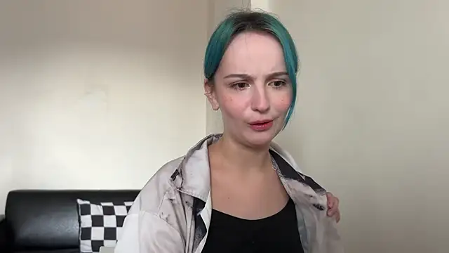 bumble bee online show from December 2024 10:03:02 AM