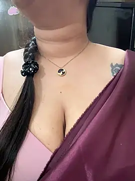 Akhi Akshaya online show from December 2024 06:52:01 PM