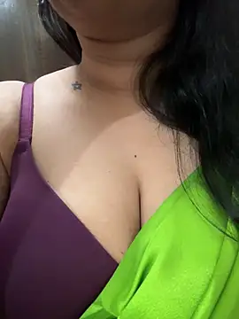 Akhi Akshaya online show from January 2025 06:38:01 PM