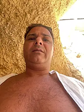 SecretlyDD online show from March 2025 11:22:02 AM