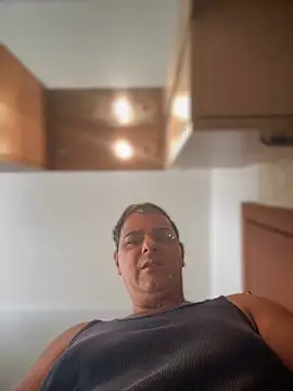 SecretlyDD online show from November 2025 10:18:02 AM