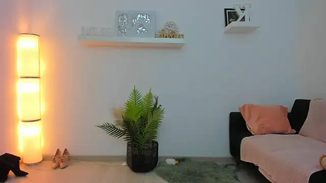 Julya Anna online show from January 2025 04:30:02 AM