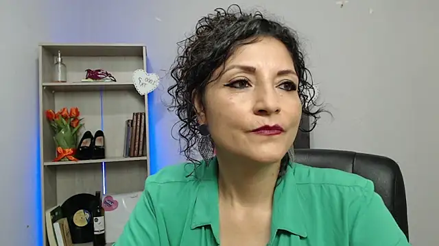 arianna ros3 online show from March 2025 04:56:02 PM