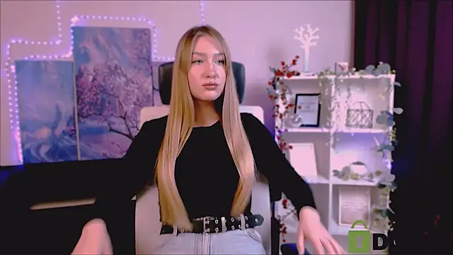 playful sophie online show from February 2025 09:03:02 PM