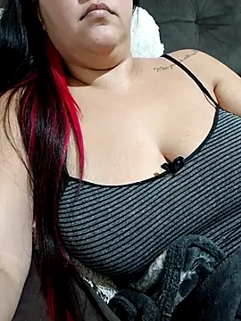 Snapshot of Paolaa_hoot chatting on May 2026 03:58:02 AM Paolaa hoot online show from May 2026 03:58:02 AM