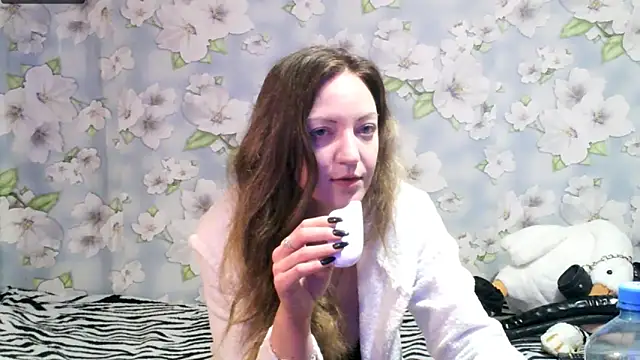 KattyLuuu online show from February 2025 03:43:01 AM