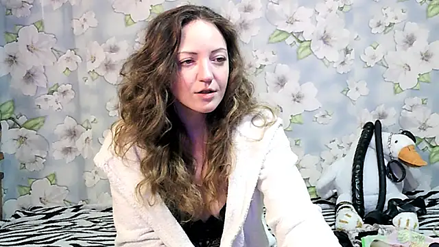 KattyLuuu online show from March 2025 06:41:02 AM