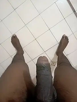 tharu111111 online show from January 2026 07:11:01 PM