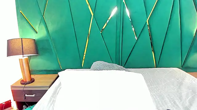 Tamara Myller online show from January 2025 03:20:01 PM