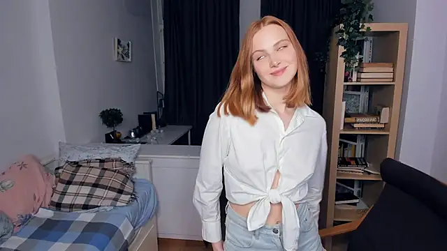 HarrmonSarah online show from December 2024 04:36:01 PM