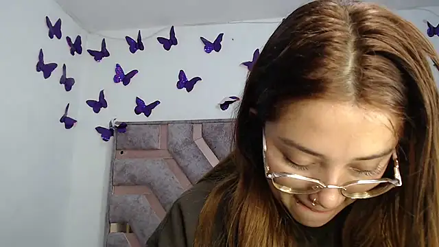 Anny Fox- online show from March 2026 03:58:02 AM