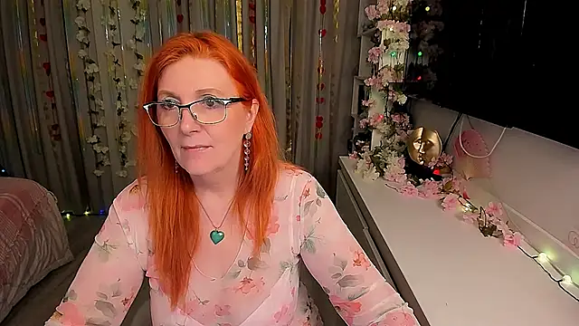 Fire-Fox-One online show from March 2025 01:11:02 AM