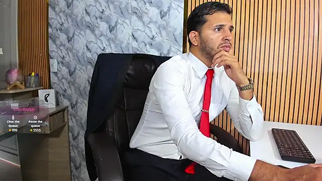 Hideintheoffice online show from March 2026 11:49:01 AM