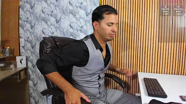 Hideintheoffice online show from March 2026 11:49:02 AM