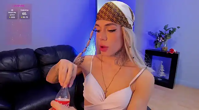 Camillesanto online show from January 2025 11:49:02 PM