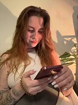 MayaMystic online show from November 2025 01:10:01 PM