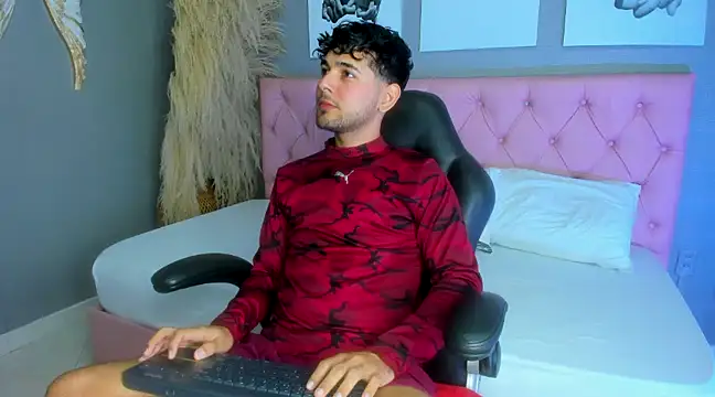 Samir bear online show from January 2025 12:52:02 PM