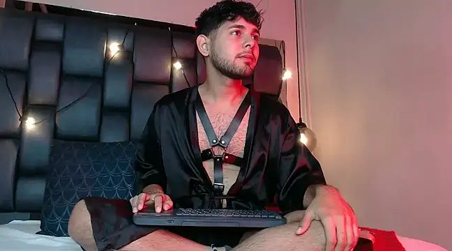 Samir bear online show from January 2025 12:41:02 PM