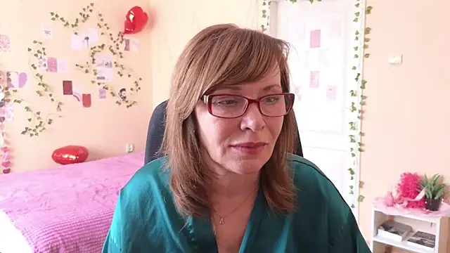 Miss Moren online show from March 2026 07:47:02 AM