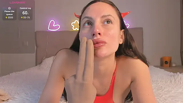 imMolly11 online show from October 2025 09:35:02 AM