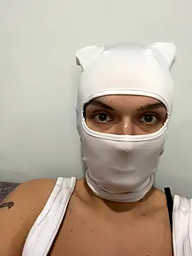 Nikki Hoee online show from November 2025 07:45:02 PM