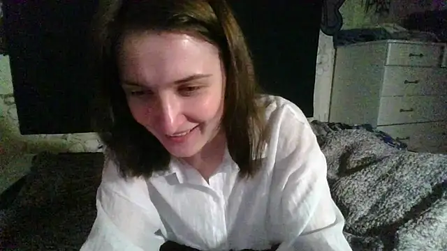 Snapshot of AlexsandraZoomer chatting on December 2024 10:42:02 PM AlexsandraZoomer online show from December 2024 10:42:02 PM