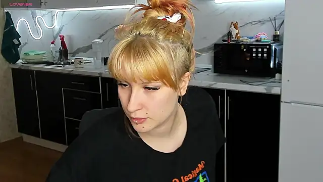 Sweet white chocolate online show from March 2026 09:10:01 PM