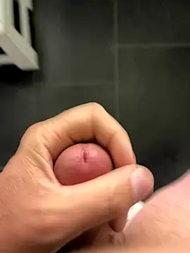 mikiss789 online show from October 2025 04:01:01 AM