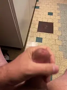 mikiss789 online show from November 2025 05:50:01 AM